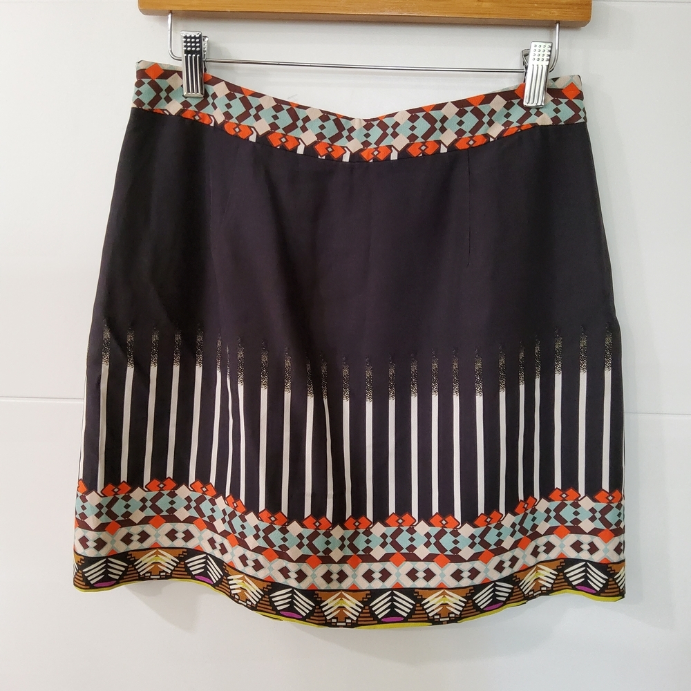 Geometric Patterned Black Skirt - Picture 6 of 12